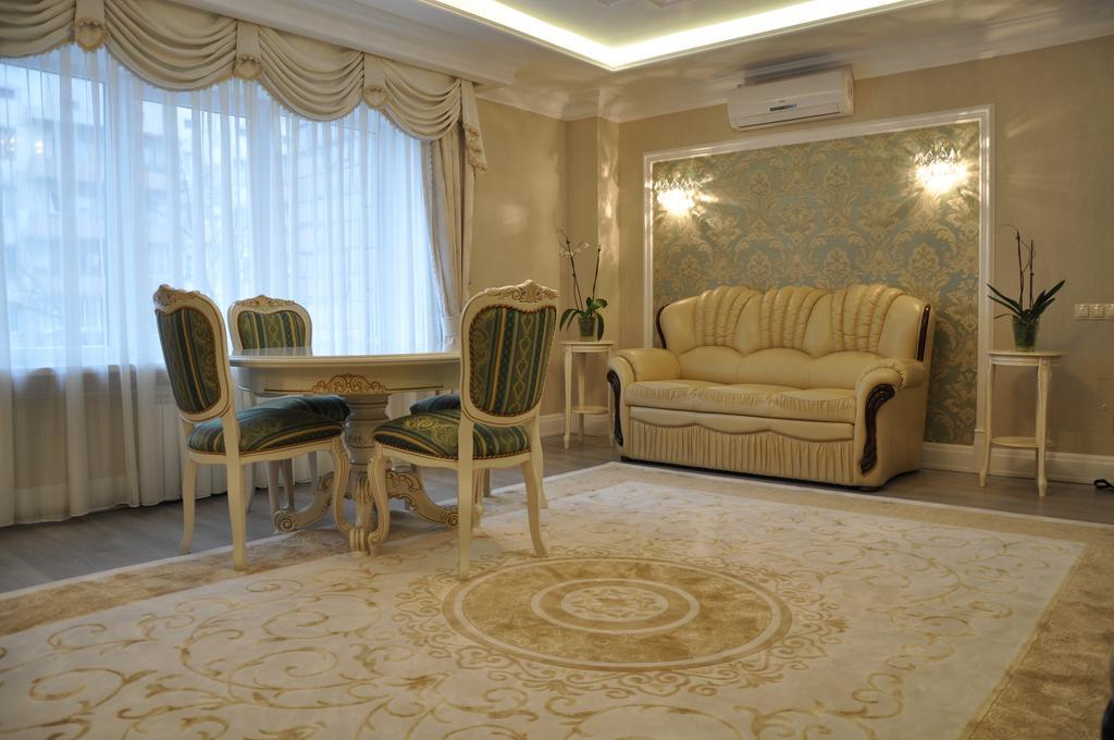 Hotel Cooperator Kiev Bagian luar foto